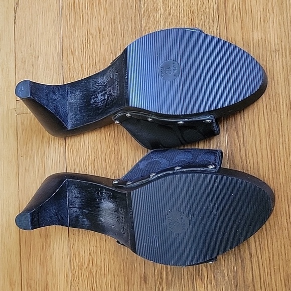 Coach High Heels - Picture 5 of 6